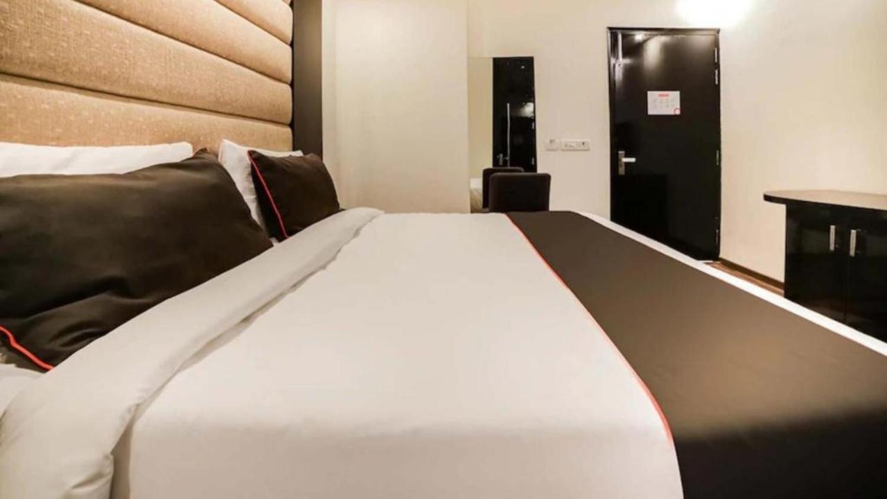 Hotel Olive Zone Near Delhi Airport Nueva Delhi Exterior foto